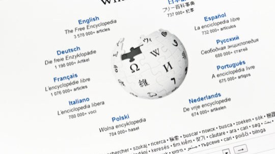 Wikipédia en français interdit formellement l’usage de l’intelligence artificielle générative pour la rédaction des articles